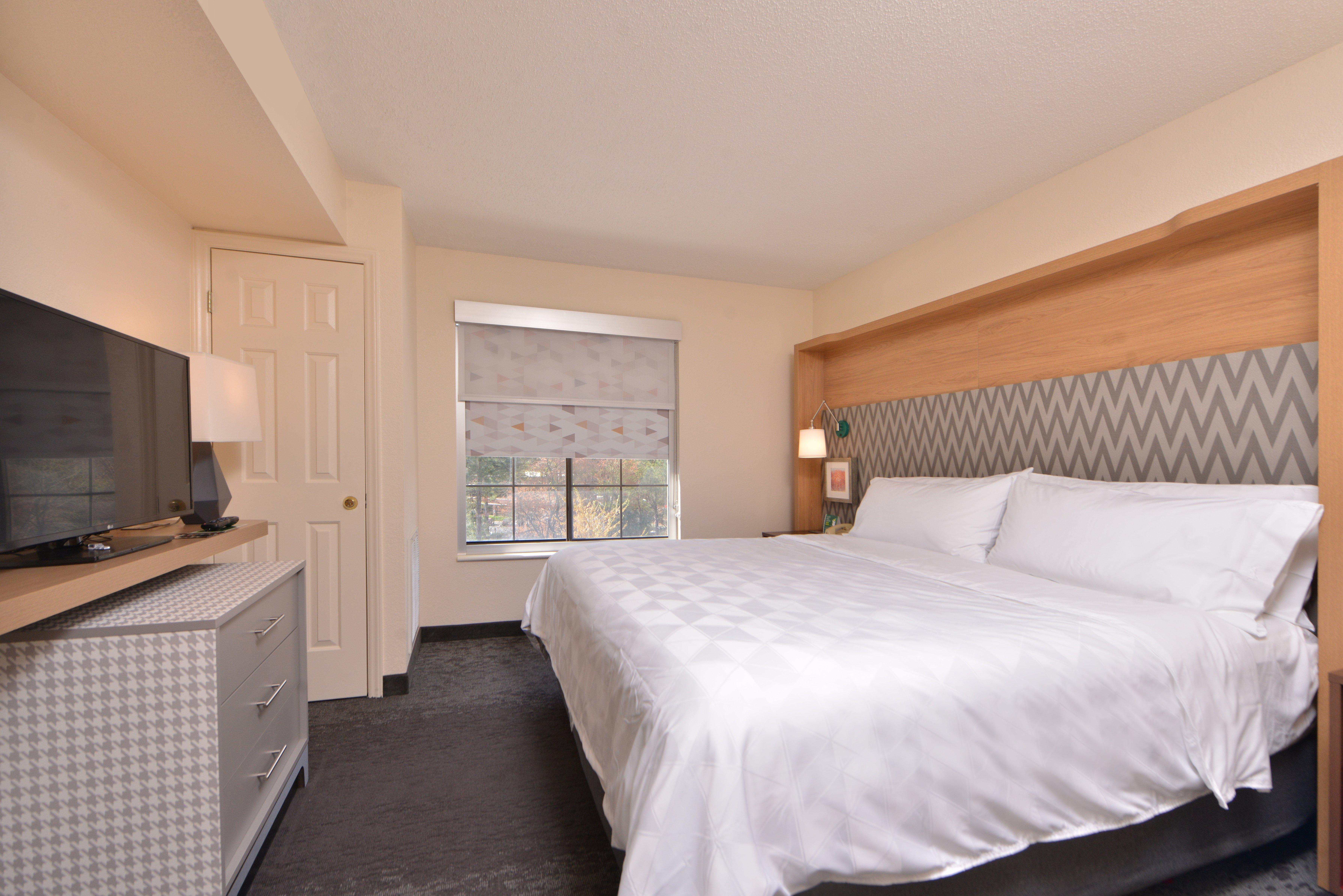 Holiday Inn & Suites Raleigh Cary By Ihg Екстериор снимка