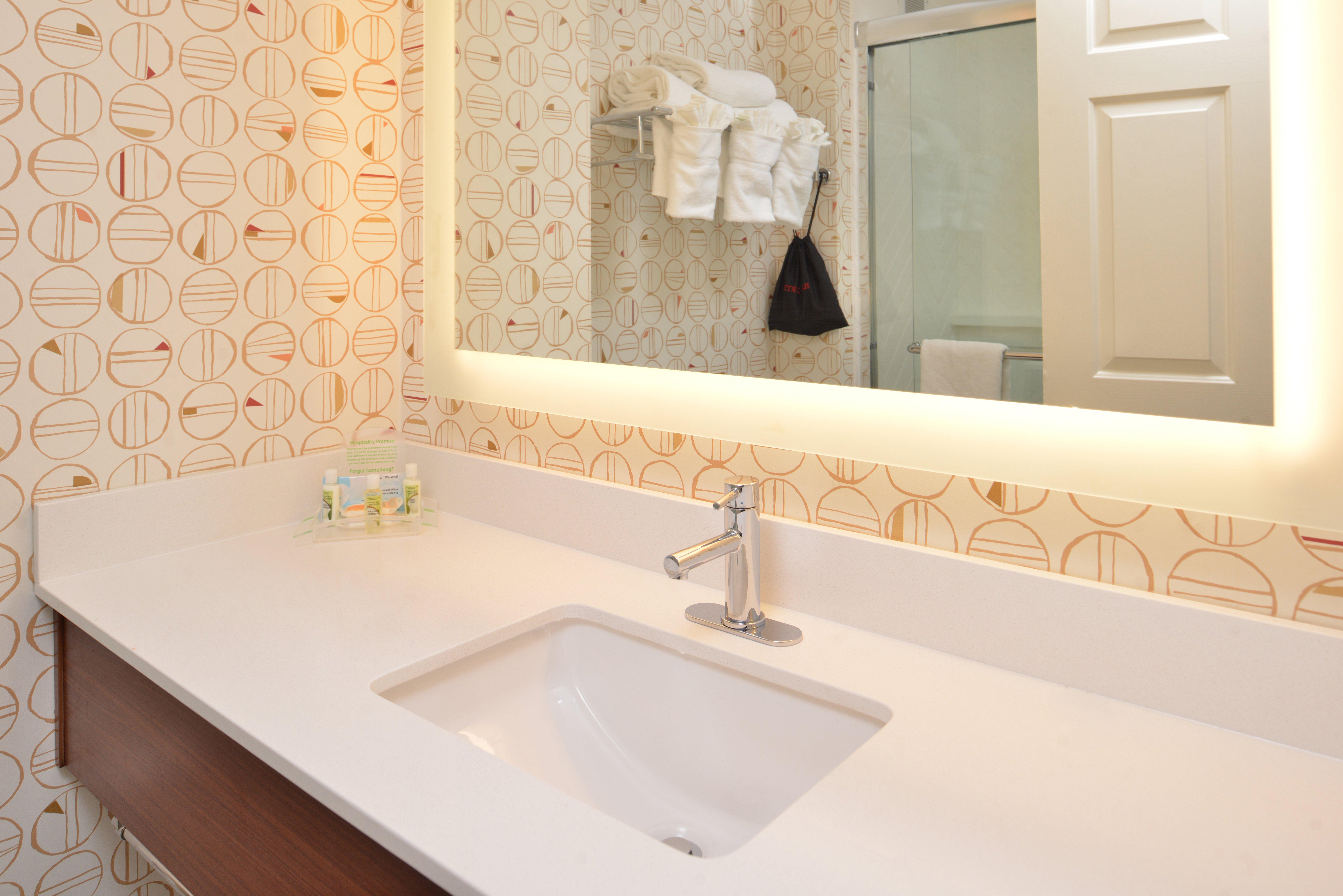 Holiday Inn & Suites Raleigh Cary By Ihg Екстериор снимка