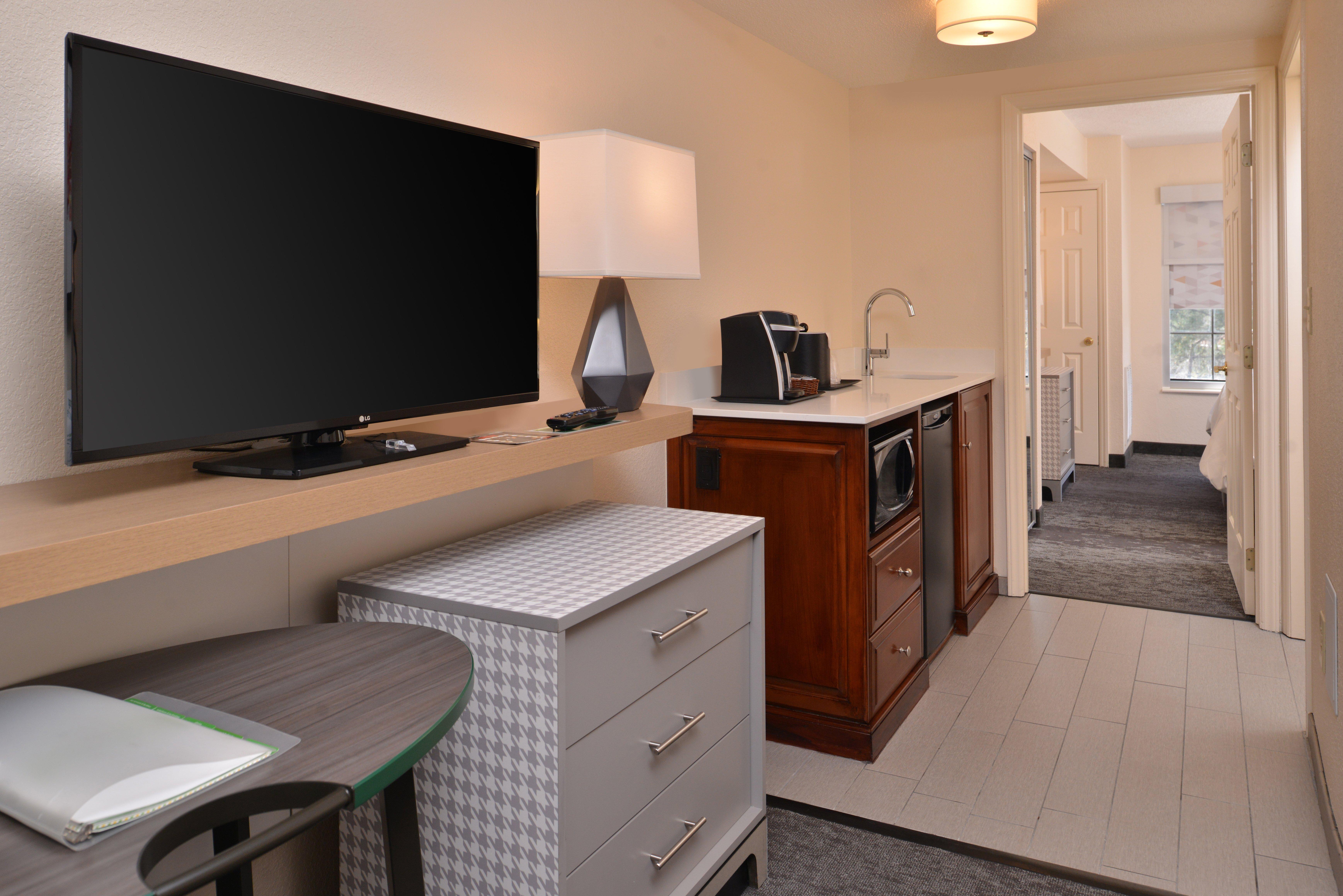 Holiday Inn & Suites Raleigh Cary By Ihg Екстериор снимка
