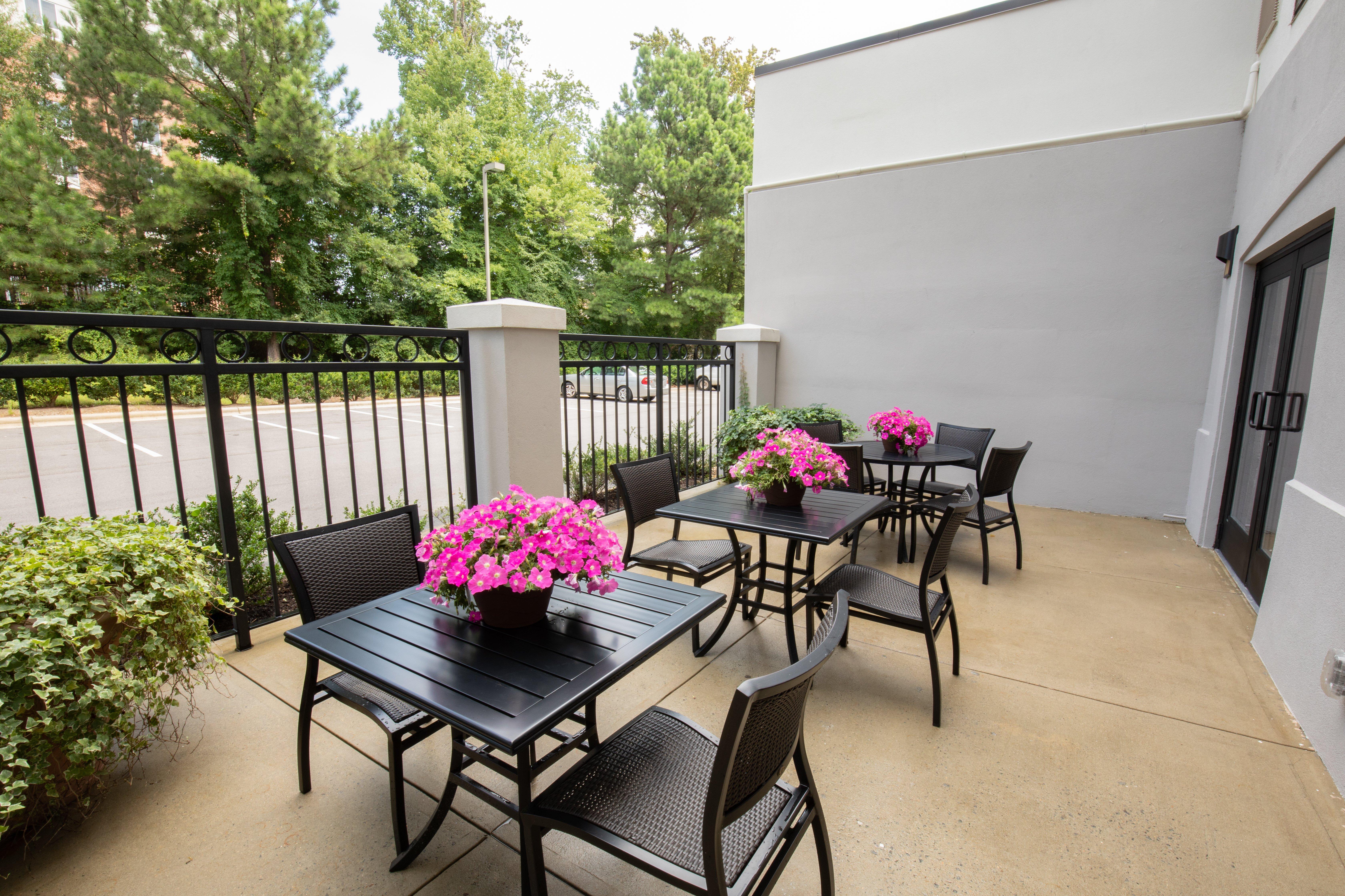 Holiday Inn & Suites Raleigh Cary By Ihg Екстериор снимка