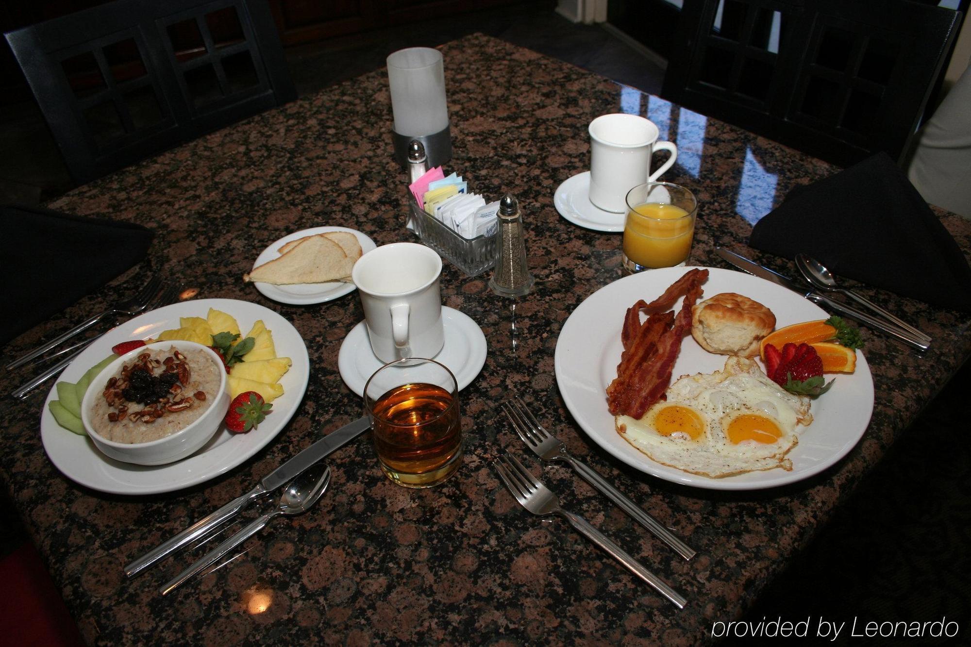 Holiday Inn & Suites Raleigh Cary By Ihg Екстериор снимка