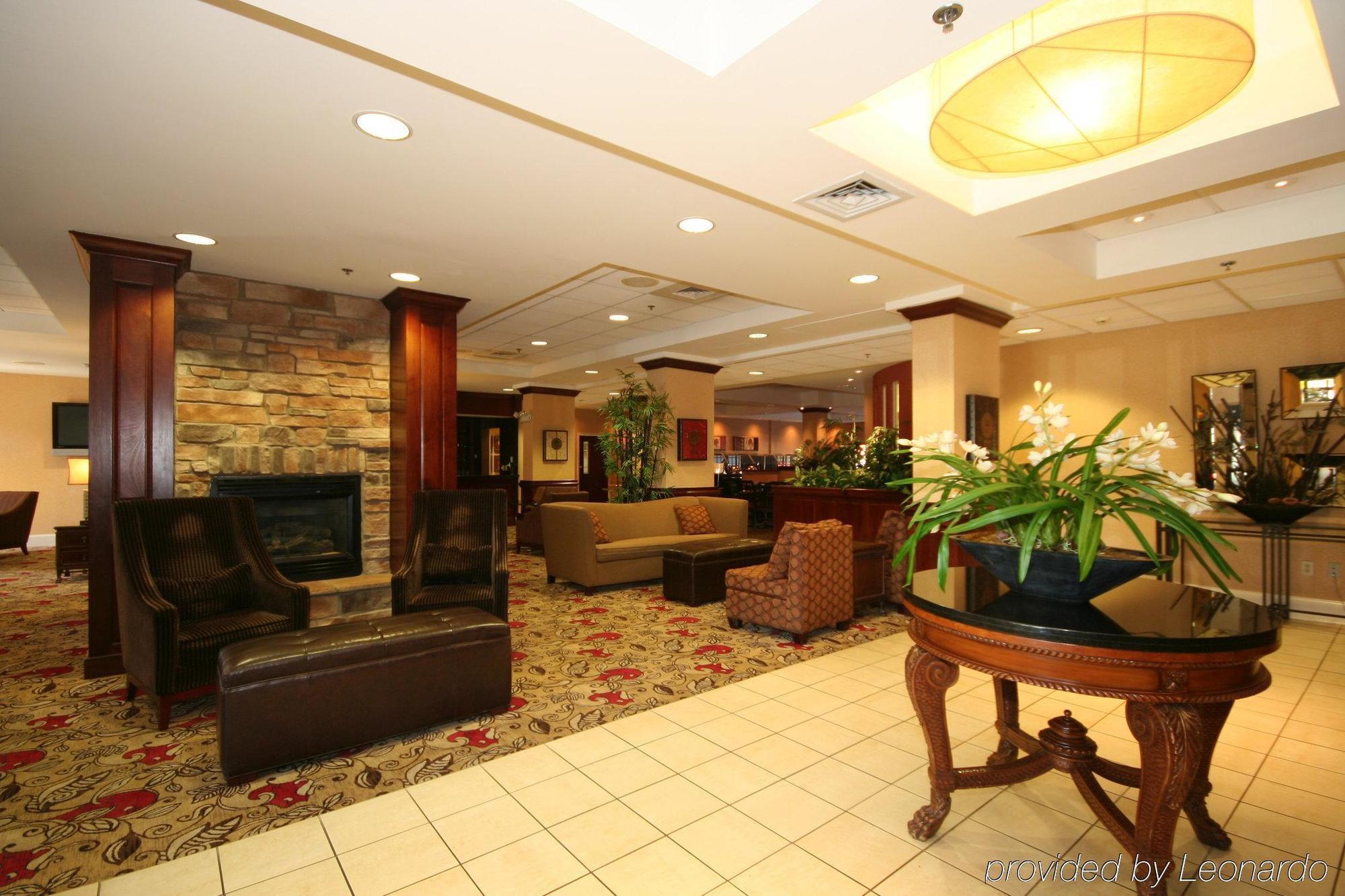 Holiday Inn & Suites Raleigh Cary By Ihg Интериор снимка
