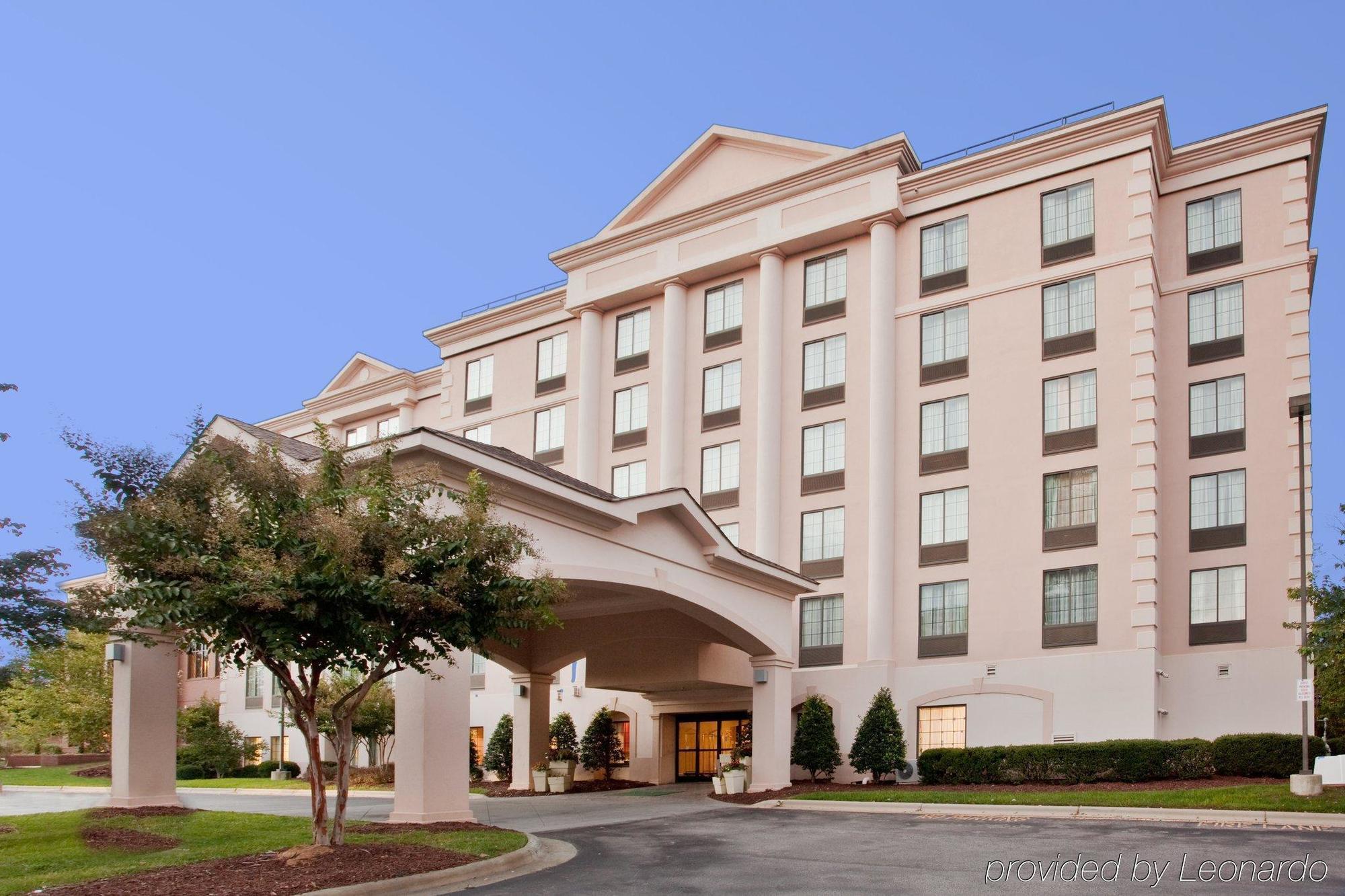 Holiday Inn & Suites Raleigh Cary By Ihg Екстериор снимка
