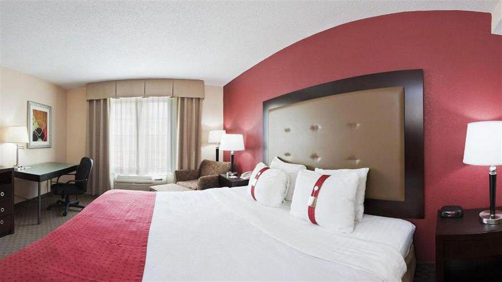 Holiday Inn & Suites Raleigh Cary By Ihg Екстериор снимка