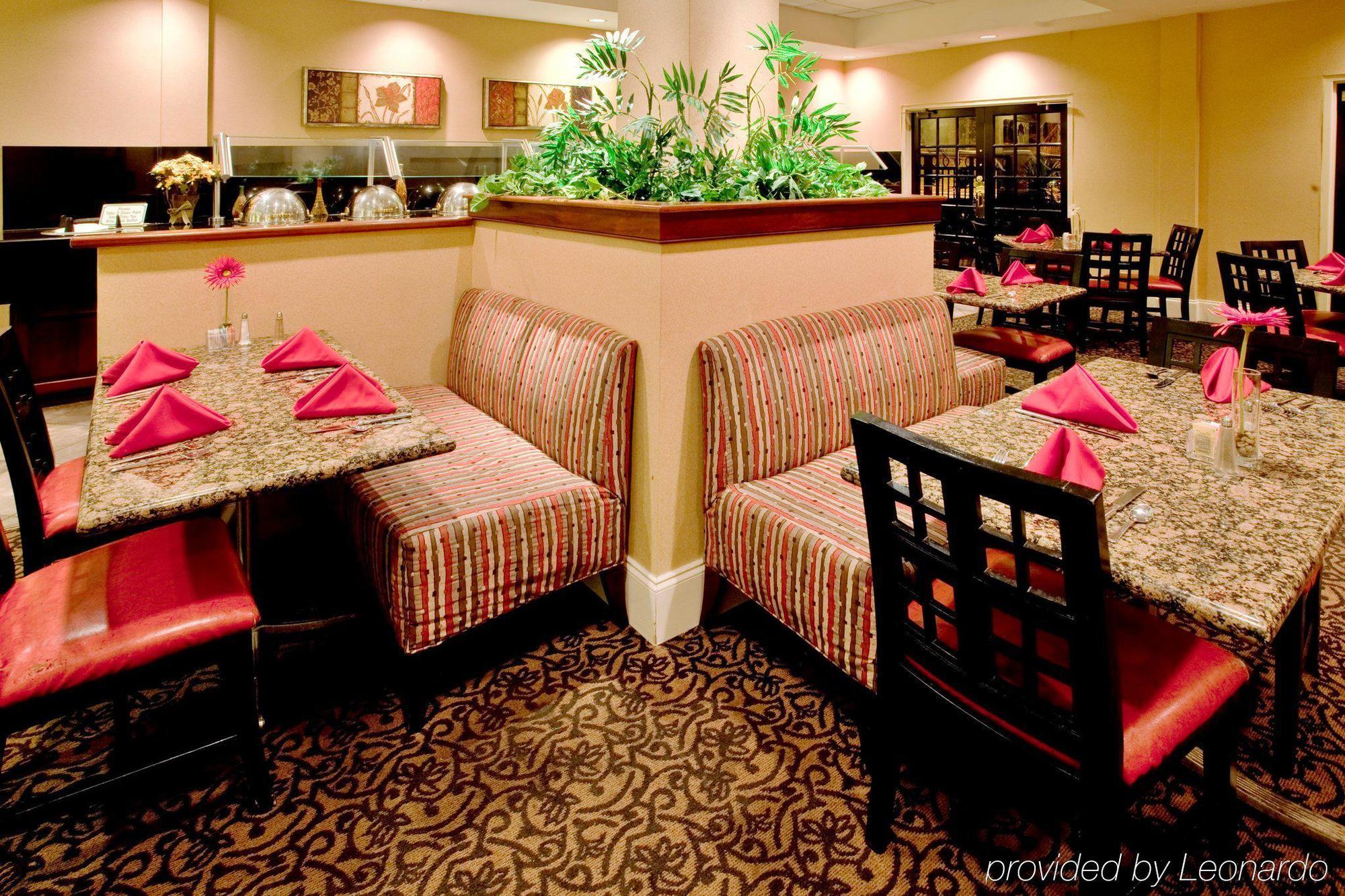 Holiday Inn & Suites Raleigh Cary By Ihg Ресторант снимка