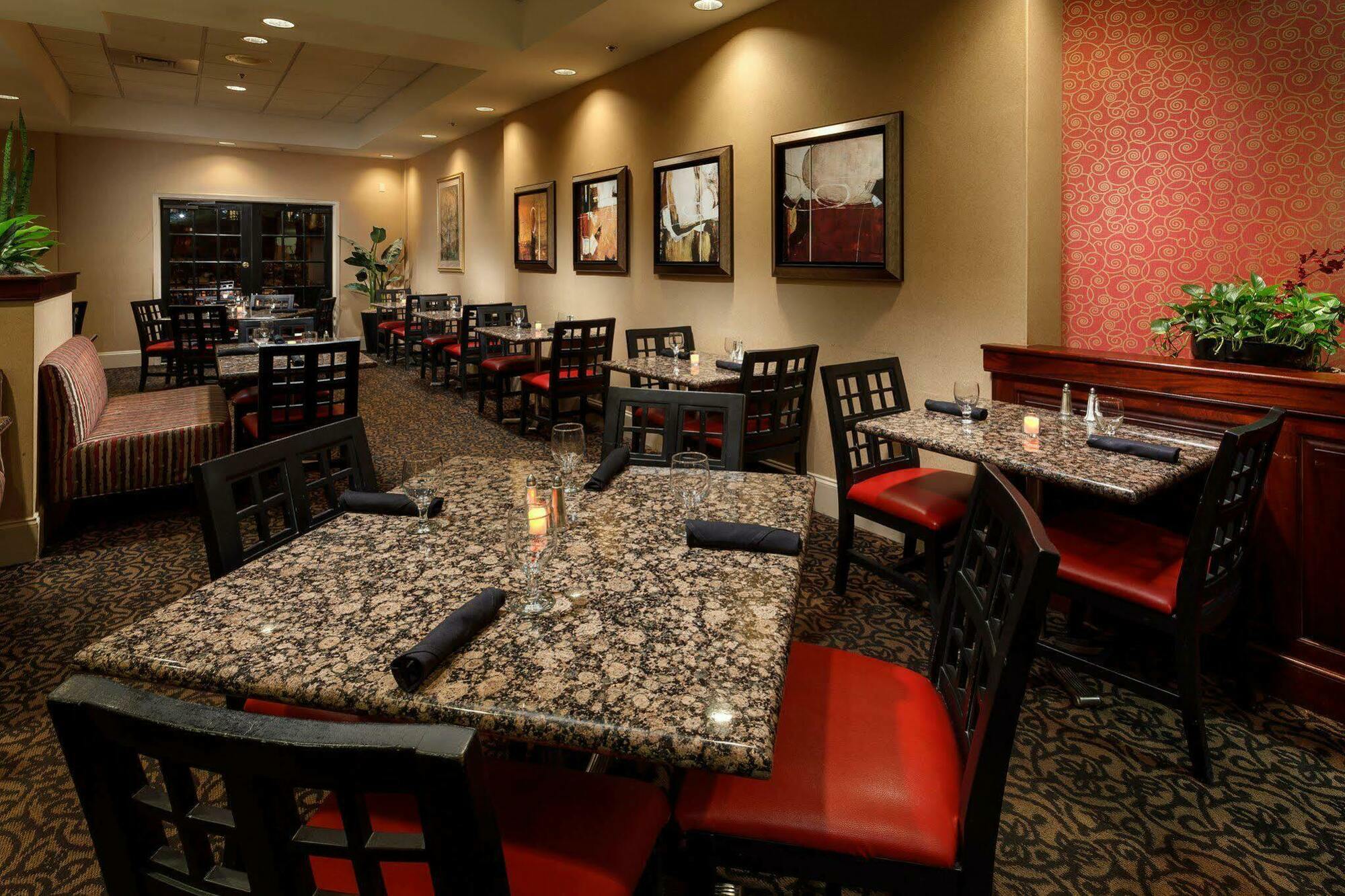 Holiday Inn & Suites Raleigh Cary By Ihg Екстериор снимка